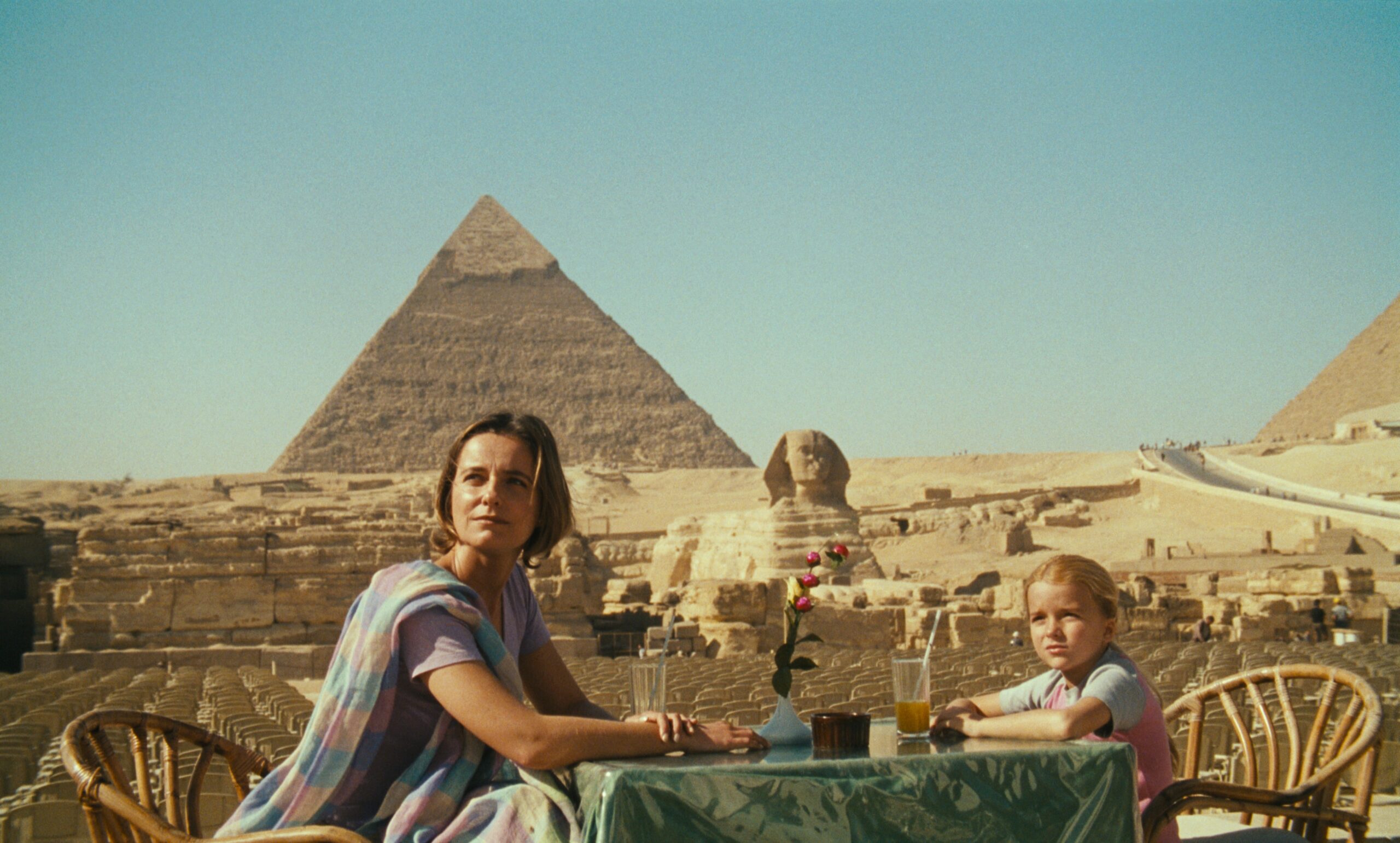 永遠（とわ）の語らい　マノエル・ド・オリヴェイラ　4Kレストア